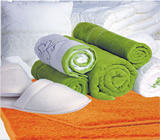 Cama, mesa e banho em Campina Grande