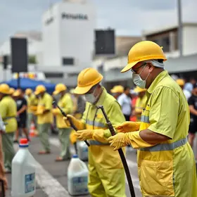 Prefeitura de Campina Grande homenageia agentes de limpeza