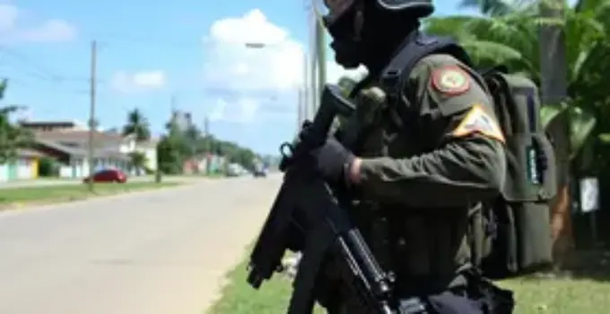 Prefeitura de Campina Grande entrega equipamentos não letais